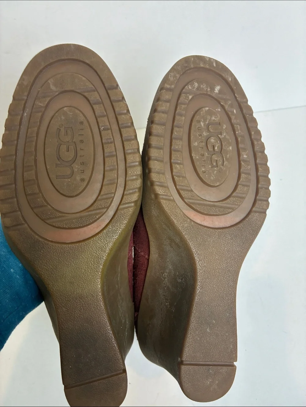 UGG Australia burgundy tassel wool platform Reese Wedge Shoe sued size 8